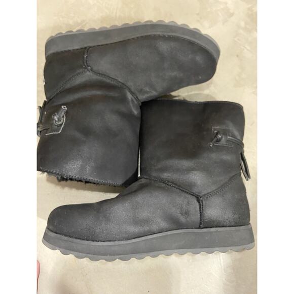 Skechers Keepsakes Black Synthetic Winter Boots Womens Size 8 EUR 38 - Picture 1 of 7